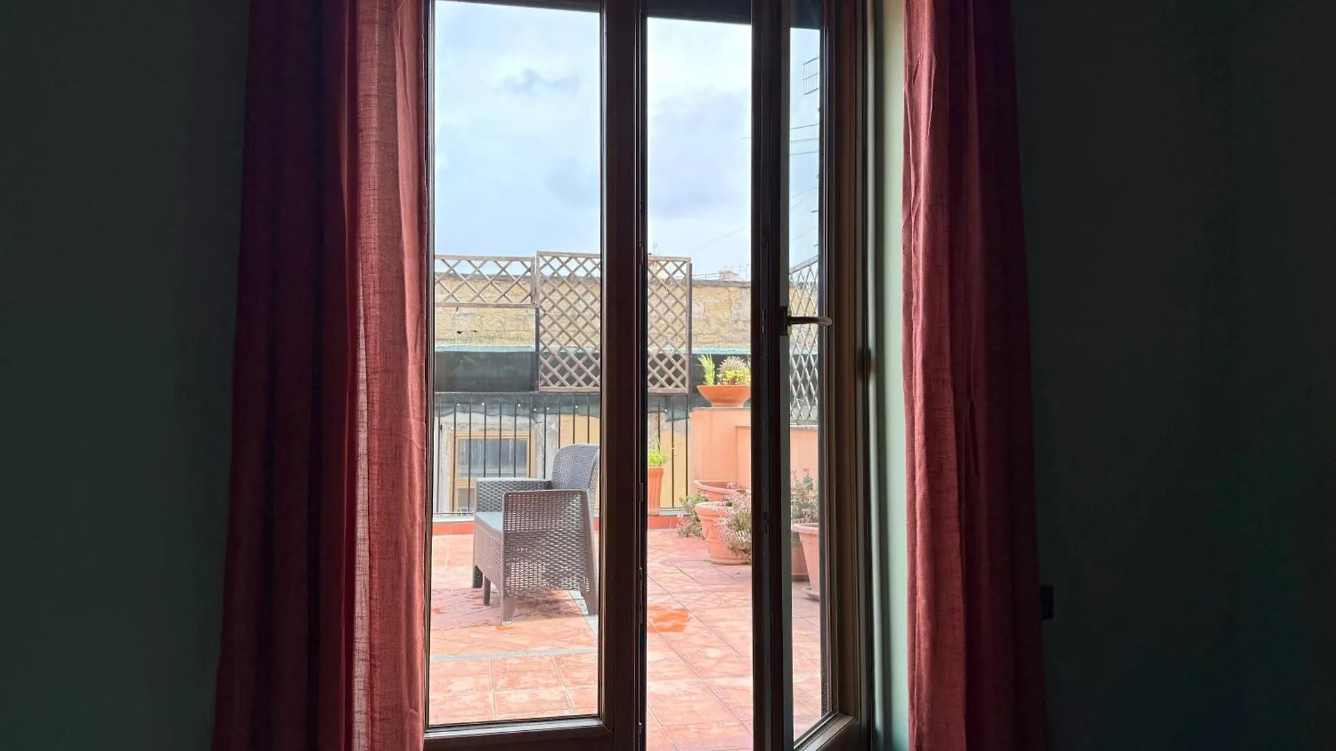 Bella Mbriana Apartment Naples