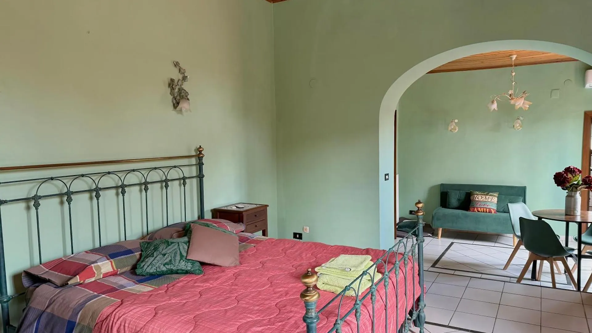 Bella Mbriana Apartment Naples Italy