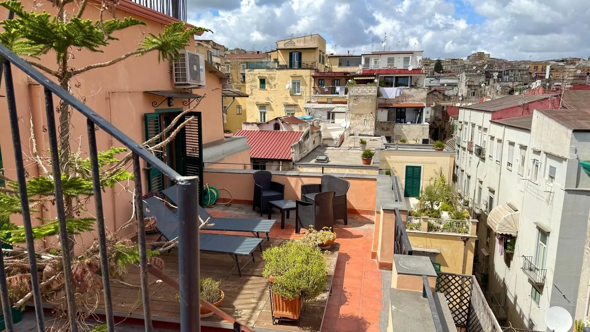 Bella Mbriana Apartment Naples